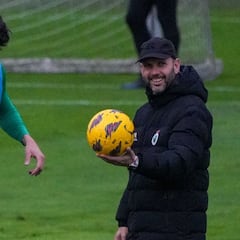 Juan Gutiérrez se queda en el Racing