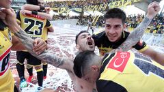 Pinilla y su retorno: "Estoy feliz por marcarle a mi clásico rival"