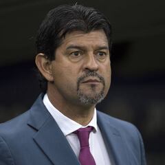 José Cardozo es destituido como entrenador de las Chivas