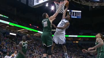 Wiggins desplegó las alas: ¡Vaya manera de volar sobre el rival!