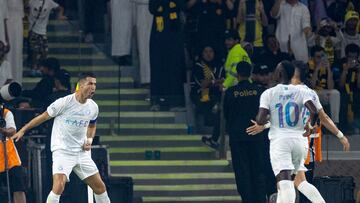 Cristiano Ronaldo guió con un doblete al Al Nassr a un importante triunfo sobre el Al Ittihad de Karim Benzema y así el portugués llegó a 53 goles en el año.