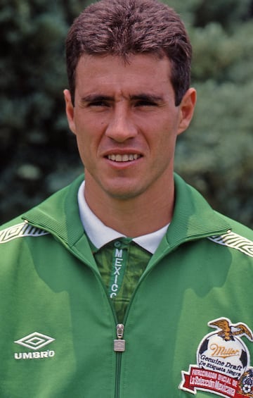 El centrocampista estuvo primero con el América de 1994-1996 y posteriormente con los Pumas del 2003-2005, donde se retiró. Entre lo más destacado, consiguió un bicampeonato con los felinos en el Clausura y Apertura 2004.