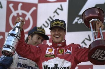 El piloto más laureado de la historia hasta la llegada de Lewis Hamilton, con quien está empatados a títulos. Debuta en el GP de Bélgica de 1991 como sustituto de Bertrand Gachot en Jordan. Briatore pone rápido sus ojos en el joven alemán y se lo lleva a Benetton, donde consigue sus dos primeros Mundiales: 1994 y 1995. Siendo el hombre de moda en la F1 ficha por Ferrari, con quien logra otros cinco campeonatos consecutivos entre 2000 y 2004. Se retira en 2006 y regresa en 2010 con Mercedes. Sin victorias con los alemanes se retira definitivamente en 2012.