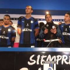 Jugadores de Gallos Blancos dan la cara tras goleada ante León