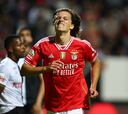 El español Álvaro Carreras, la mejor noticia del Benfica