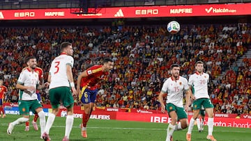 Merino marca el 1-0 en el España-Bulgaria de Valladolid.