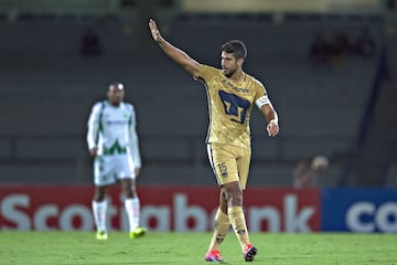 Sale de Pumas y llega al Veracruz.