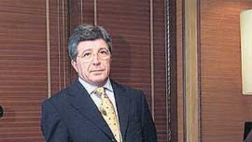 <b>Petrov.</b> "Su carácter es fuerte pero es un gran futbolista"