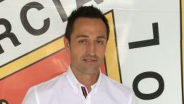 José Manuel Aira en su presentación con el Real Murcia.