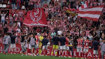 13/04/24  PARTIDO SEGUNDA DIVISION 
SPORTING DE GIJON - CARTAGENA 
SEGUIDORES CELEBRACION JUGADORES ALEGRIA 