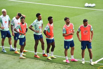 Brazil's players attend a training session at the RCDE Stadium in Cornella de Llobregat on June 16, 2023, on the eve of of the friendly football match between Brazil and Guinea. (Photo by Pau BARRENA / AFP)