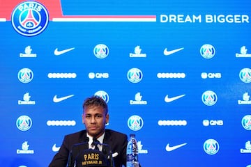 La presentación de Neymar como nuevo jugador del PSG