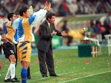 Víctor Manuel Vucetich anuncia su retiro como técnico