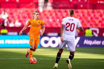 El croata dio una clase de profesionalidad y calidad en un partido en el que no había nada en juego. Fue el mejor del Madrid, intervino en 112 acciones (40 más que el segundo), creó seis ocasiones de gol, repartió 52 pases en el último tercio de campo y recuperó cuatro balones. Un gran despliegue físico y técnico a pesar de que se le ponga en duda por ser un veterano.