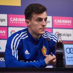 Francés: “Ya no queremos mirar hacia abajo, sino arriba”