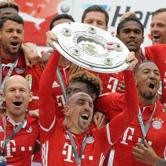 Conoce el 'Meisterschale', trofeo que levantó James