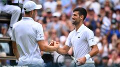 Hubert Hurkacz y Novak Djokovic, en Wimbledon.