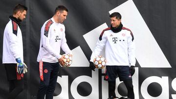 Ulreich, S&uuml;le y Lewandoski.