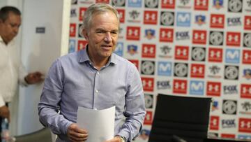 Ruiz Tagle reconoce que ya no hay bloques en Blanco y Negro