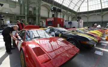 Exhibición de los vehiculos que participaran en la 22ª edición del Tour Auto Carrera