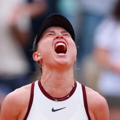 Badosa sufre, pero no falta a su cita con la tercera ronda