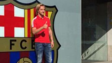 Rakitic ya está en Barcelona: "No vengo para sustituir a Xavi"