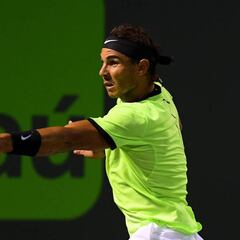 Number of pro tennis players to drop from 14,000 to 1500