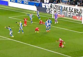 Alexis pudo cambiar la historia del Sevilla en Copa del Rey, pero esto pasó en la jugada final