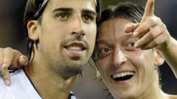 Özil: "No entiendo las críticas a Khedira; es un jugador fiable"