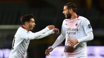 Soccer Football - Serie A - Torino v AC Milan - Stadio Olimpico Grande Torino, Turin, Italy - May 12, 2021 AC Milan&#039;s Theo Hernandez celebrates scoring their first goal with Brahim Diaz REUTERS/Massimo Pinca