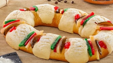 La Rosca de Reyes es un pan tradicional que en su interior tiene “muñequitos” que dan pie a la celebración del Día de la Candelaria en México.