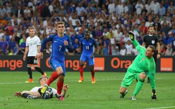 Griezmann también superó a Neuer en la Eurocopa.