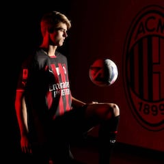 AC Milan sign Belgium international Charles De Ketelaere
