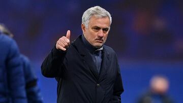 Mourinho has a dig at Man United as he takes Spurs to Liverpool