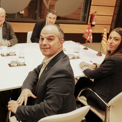 Junts y PNV se unen para contraatacar el pacto ERC y Bildu