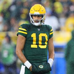 What NFL teams have a bye in week 10?