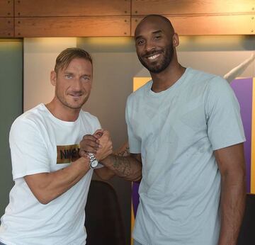 El día en que conoció al legendario basquetbolista Kobe Bryant (QEPD).