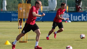 Álex Bergantiños y Mosquera son dos firmes candidatos a la capitanía del nuevo Deportivo.