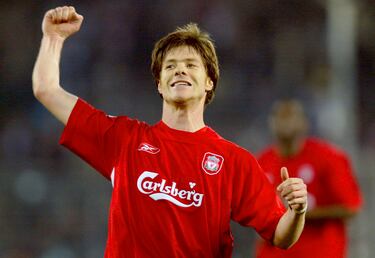 El tolosarra llegó al Liverpool en 2004 procedente de la Real Sociedad. Jugó 5 temporadas a orillas del río Mersey. En su primera temporada como 'Red', la 2004-05, ganó la Champions League, anotó el 3-3 en la final de Estambul ante el Milan tras rematar el rechace del penalti que previamente falló.