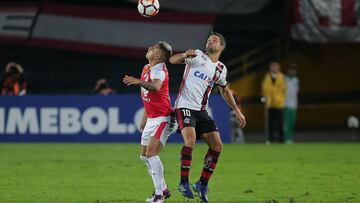 Juan Daniel Roa, volante de Santa Fe, ante Flamengo por la Copa Libertadores