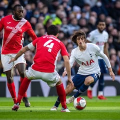 El Tottenham pide 1,5 millones por la cesión de Bryan Gil