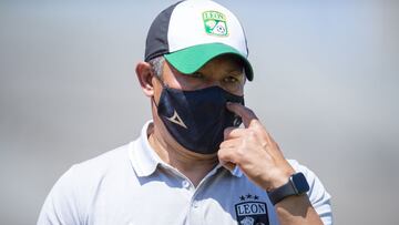 Ignacio Ambriz, cerca de renovar contrato como técnico del León
