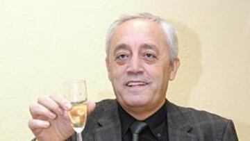 "Es un disparate deber 100 millones de euros"