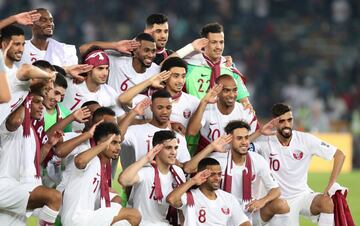 Los jugadores de Qatar celebran la Copa de Asia. 