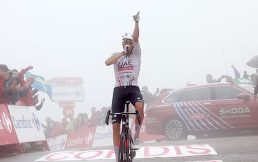 Marc Soler ha sido el ganador de la etapa en la mítica etapa de Lagos de Covadonga.