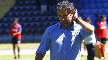 Futbol, Huachipato vs OHiggins.
 Campeonato de Clausura 2016/17
 El entrenador de Huachipato Miguel Ponce abandona la cancha tras el partido de primera division contra OHiggins en el estadio Cap en Talcahuano, Chile.
 12/03/2017
 Dragomir Yankovic/Photosport*****
 
 Football, Huachipato vs OHiggins.
 Clousure Championship 2016/17
 Huachipato&#039;s manager Miguel Ponce leaves the field the first division football match against OHiggins held at the Cap stadium in Talcahuano, Chile.
 13/03/2017
 Dragomir Yankovic//Photosport