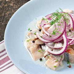 Cocina de pescado y mariscos saludables y de verano los conocen de vacaciones