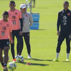 Cecilio Domínguez sigue con América; Independiente lo espera
