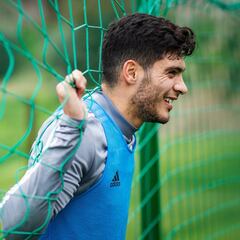 Recomiendan a Raúl Jiménez que se aleje del Manchester United