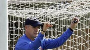 <b>EXAMEN FINAL. </b>Aguirre se juega su futuro y el del Atlético en diez partidos finales que no suelen ser propicios a los rojiblancos en los últimos años.